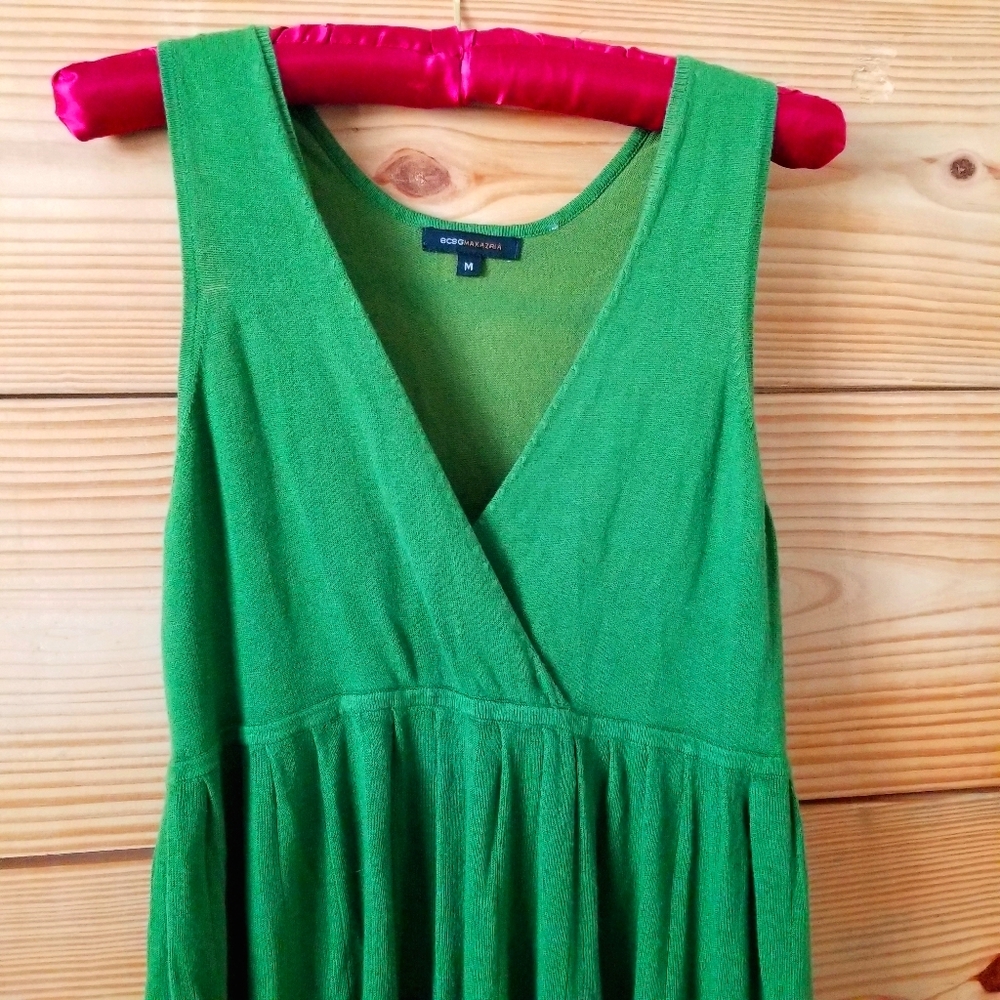 [BCBG Maxazria] V-Neck Babydoll Top
